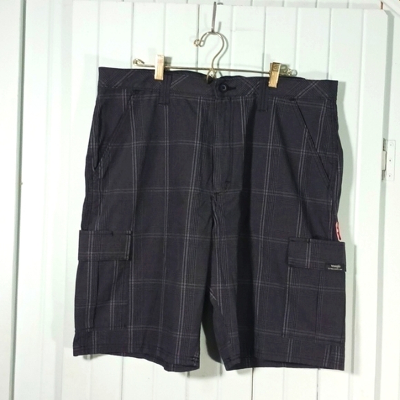 Wrangler Casual Plaid Cargo Shorts - Picture 1 of 6